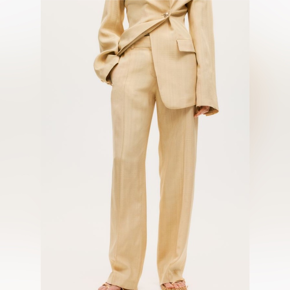 🌟 Slim Fit Suit Pants in Light Beige - Brand New with Tags! 🌟